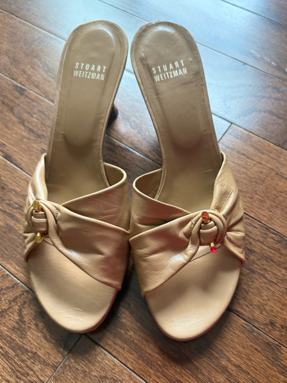 Stuart Weitzman tan leather kitten heels size 7.5 EUC 2.75 inch heel